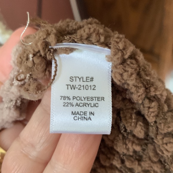 SS. ZENANA super soft, cozy cardigan with 2 front pockets. NWOT. Size XL. - Picture 4 of 10